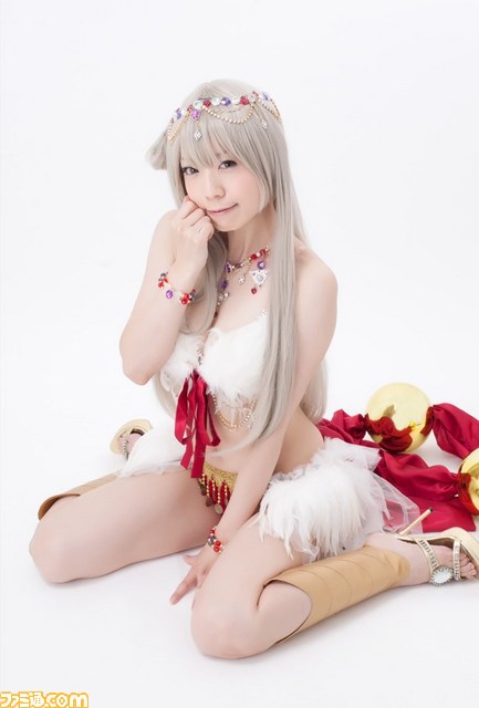 2015年も踊る!! 浅草サンバカーニバルに“ガンホーアミーゴス”の参加が決定_02