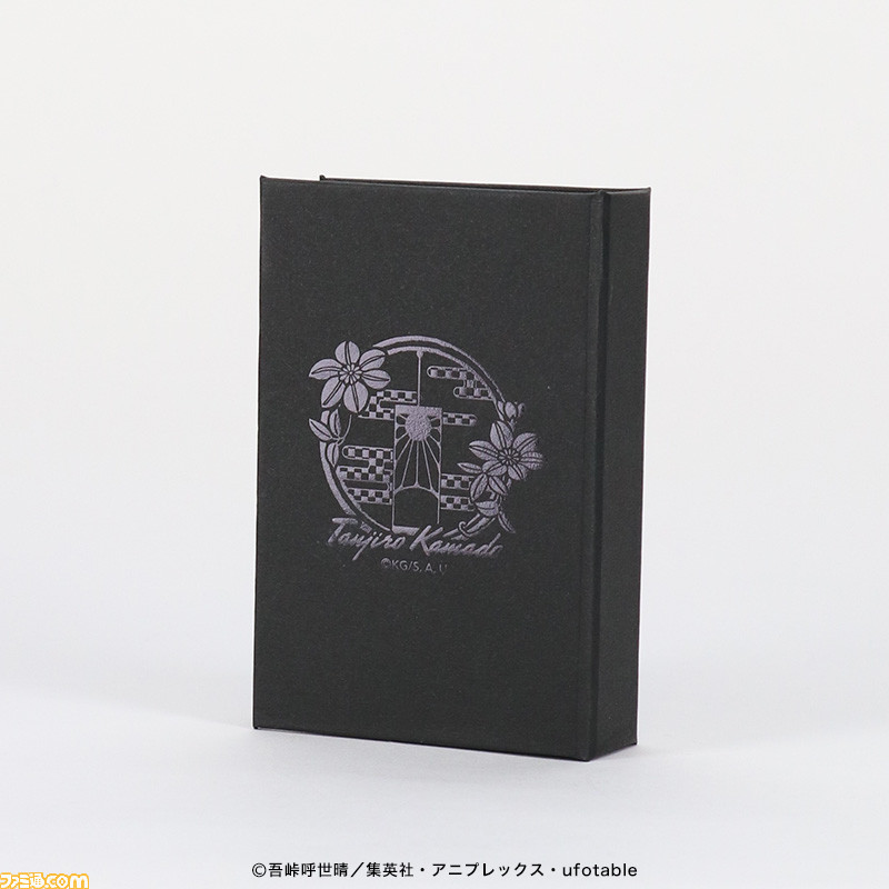 『鬼滅の刃』炭治郎の耳飾りが2021年2月5日発売決定。忠実に再現された高級感のある一品。