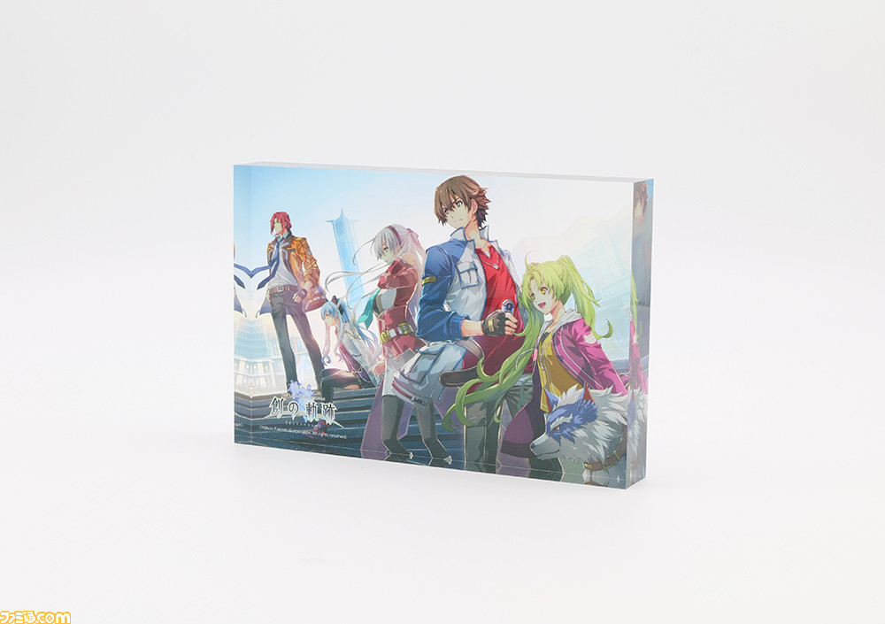 『英雄伝説 創の軌跡・軌跡』シリーズ新作グッズが発売決定。ACアダプターやアクリル卓上時計など多数のアイテムがラインアップ