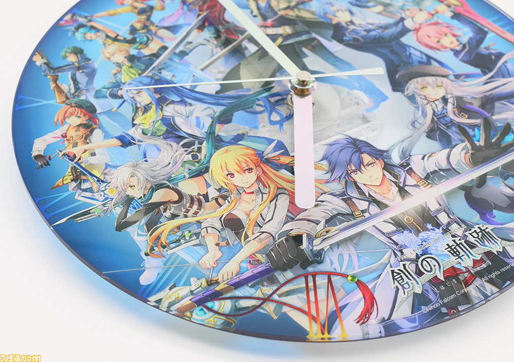 『英雄伝説 創の軌跡・軌跡』シリーズ新作グッズが発売決定。ACアダプターやアクリル卓上時計など多数のアイテムがラインアップ