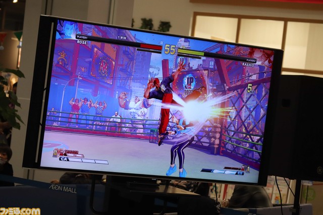 『スト5』SFLファン交流キャラバン in 愛知リポート。板橋ザンギエフ選手率いるコミュファ DetonatioNが集結。個別レクチャーや真剣勝負など、ファンとの交流の模様をお届け