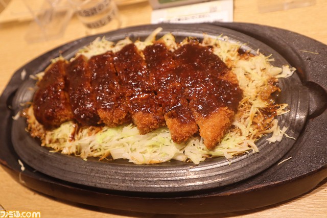 『スト5』SFLファン交流キャラバン in 愛知リポート。板橋ザンギエフ選手率いるコミュファ DetonatioNが集結。個別レクチャーや真剣勝負など、ファンとの交流の模様をお届け