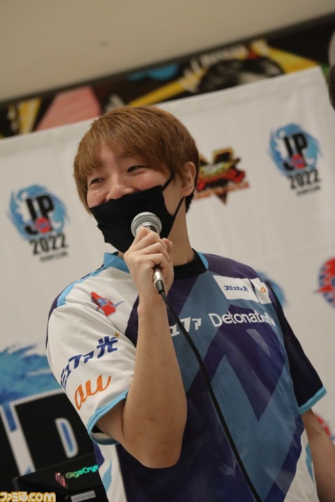 『スト5』SFLファン交流キャラバン in 愛知リポート。板橋ザンギエフ選手率いるコミュファ DetonatioNが集結。個別レクチャーや真剣勝負など、ファンとの交流の模様をお届け