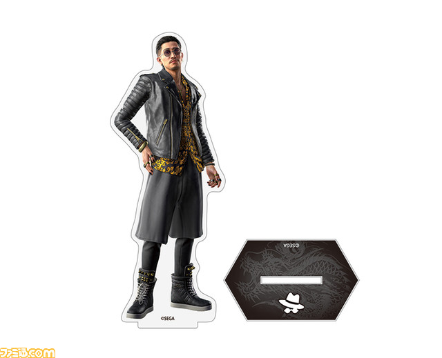『龍が如く8』桐生一馬や春日一番とお揃いのTシャツやパーティメンバーたちのアクスタが登場。ハワイアンズとのコラボグッズがセガストアで発売