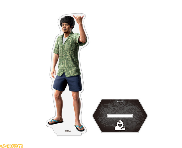 『龍が如く8』桐生一馬や春日一番とお揃いのTシャツやパーティメンバーたちのアクスタが登場。ハワイアンズとのコラボグッズがセガストアで発売