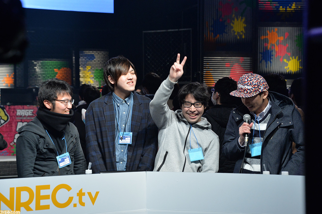 RAGE『スプラトゥーン2』大会、初代王者はTASO! 速報リポート&優勝直後のTASOの4選手に直撃インタビュー!_04