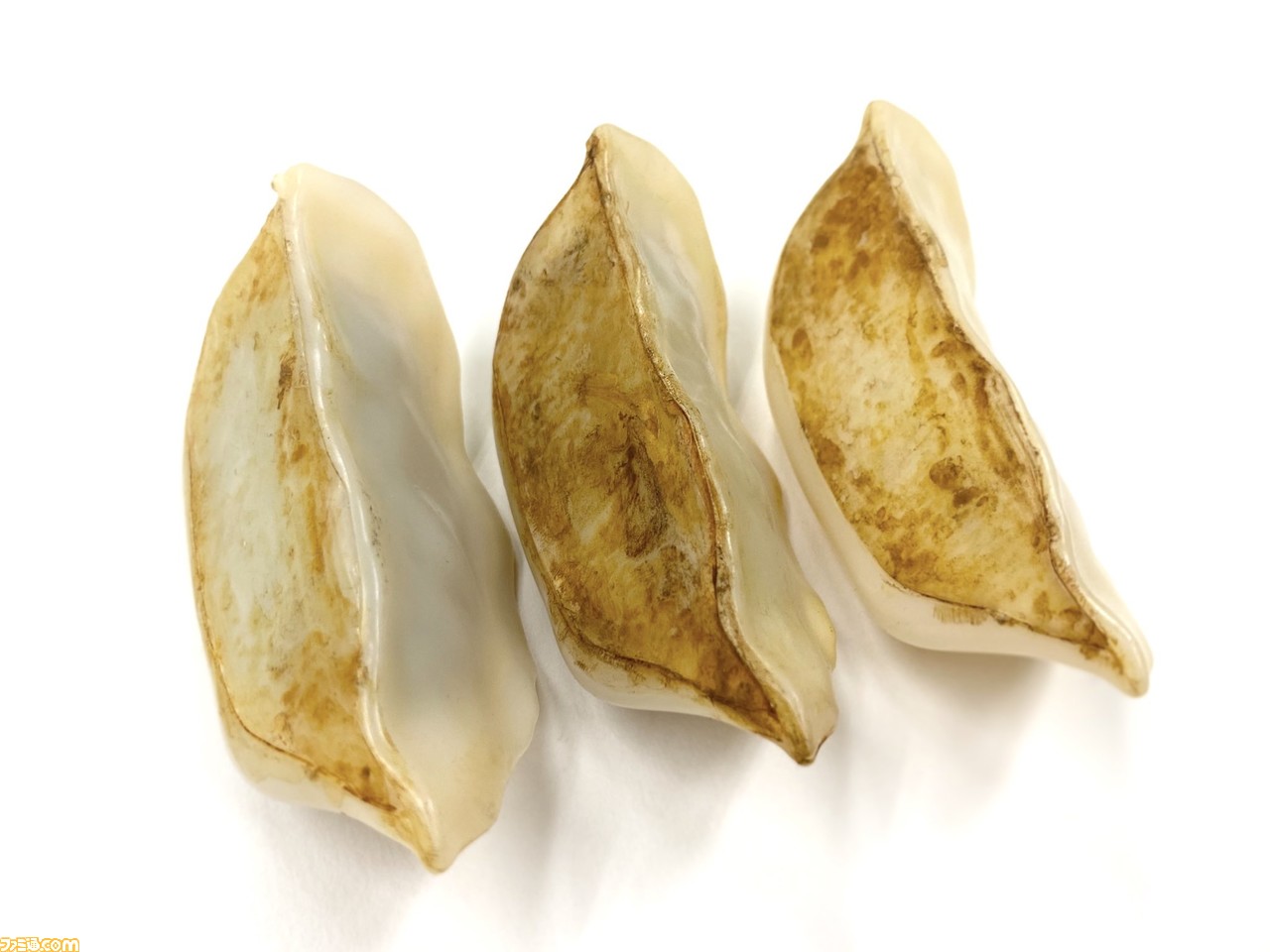 餃子プラモ(半人前)が発売開始。精密な餃子3個を作って飾ろう【うまそう】_04