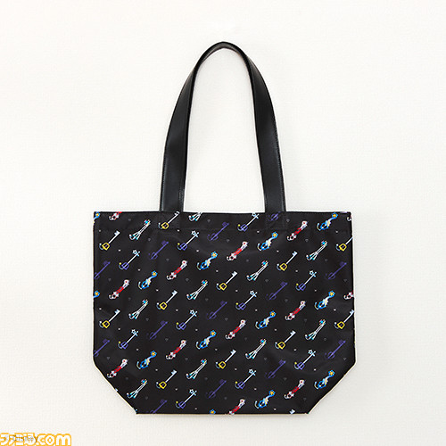 KH3_Tote_Bag_KEYBLADES_C_01