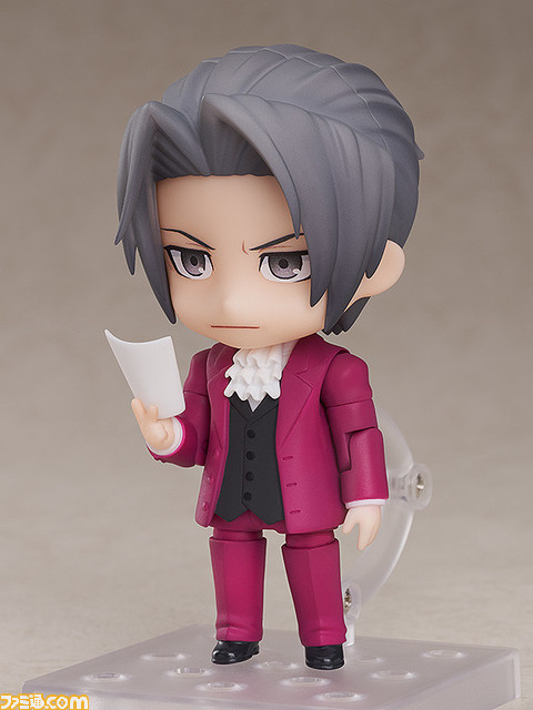 『逆転裁判』成歩堂と御剣のねんどろいどが予約受付スタート。おなじみの「異議あり!」パーツや法廷の机なども付属