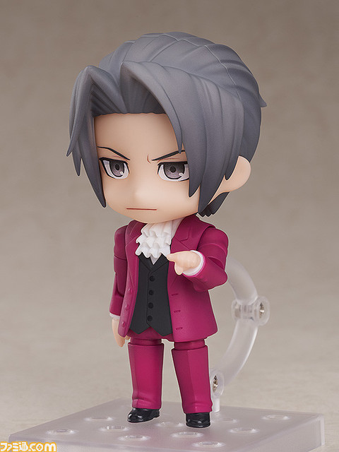 『逆転裁判』成歩堂と御剣のねんどろいどが予約受付スタート。おなじみの「異議あり!」パーツや法廷の机なども付属