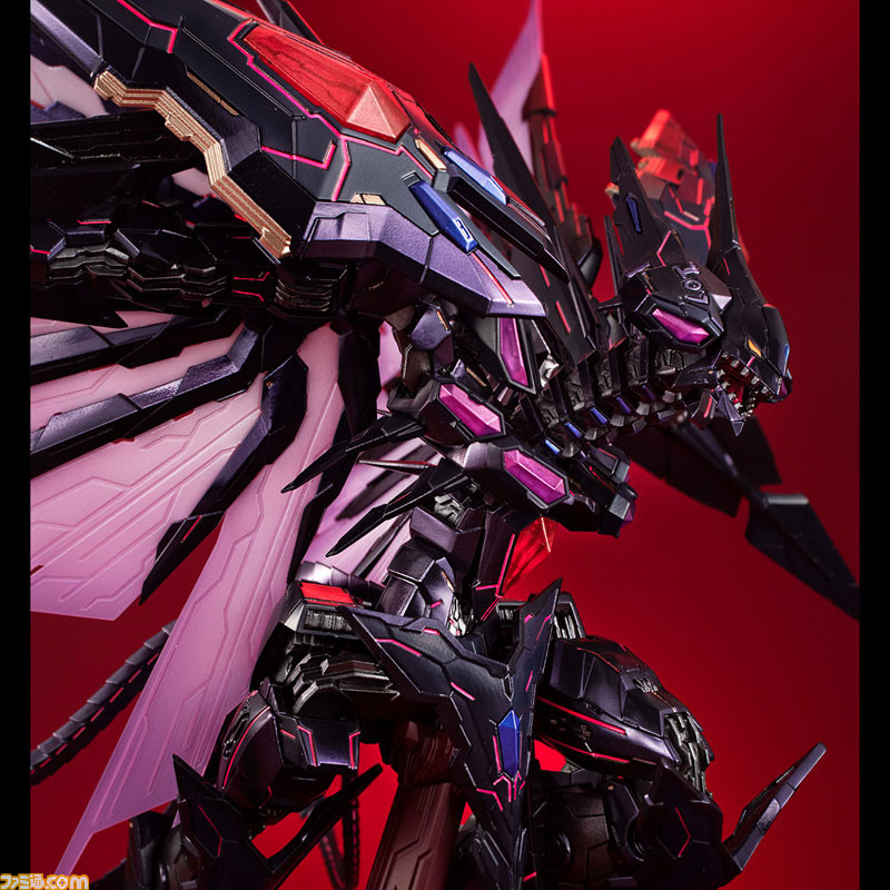 『遊戯王』No.107 銀河眼の時空竜がフィギュア化。メカニックデザイナーKoma氏のアレンジによって緻密な造形に。ニュートラル体のフィギュアも付属