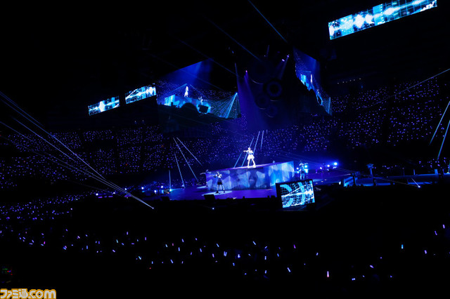 『アイマス シンデレラガールズ』“燿城夜祭 -かがやきよまつり-”2日目リポート。大阪出身アイドルが『あんきら!?狂騒曲』ならぬ『おおさか!?狂騒曲』を披露! 大阪らしいユニークな演出で最高の夜祭に