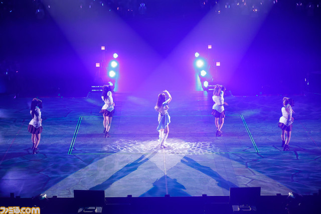 『アイマス シンデレラガールズ』“燿城夜祭 -かがやきよまつり-”2日目リポート。大阪出身アイドルが『あんきら!?狂騒曲』ならぬ『おおさか!?狂騒曲』を披露! 大阪らしいユニークな演出で最高の夜祭に