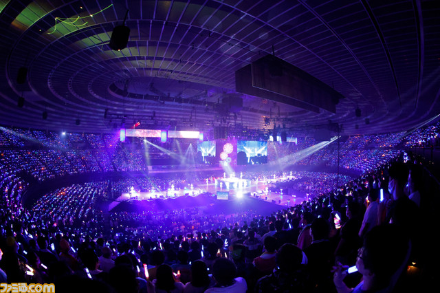 『アイマス シンデレラガールズ』“燿城夜祭 -かがやきよまつり-”2日目リポート。大阪出身アイドルが『あんきら!?狂騒曲』ならぬ『おおさか!?狂騒曲』を披露! 大阪らしいユニークな演出で最高の夜祭に