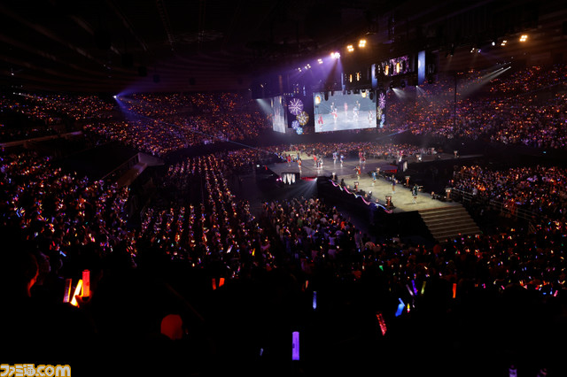 『アイマス シンデレラガールズ』“燿城夜祭 -かがやきよまつり-”2日目リポート。大阪出身アイドルが『あんきら!?狂騒曲』ならぬ『おおさか!?狂騒曲』を披露! 大阪らしいユニークな演出で最高の夜祭に