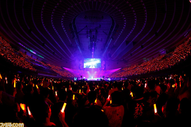 『アイマス シンデレラガールズ』“燿城夜祭 -かがやきよまつり-”2日目リポート。大阪出身アイドルが『あんきら!?狂騒曲』ならぬ『おおさか!?狂騒曲』を披露! 大阪らしいユニークな演出で最高の夜祭に