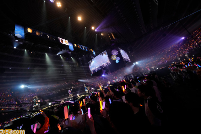 『アイマス シンデレラガールズ』“燿城夜祭 -かがやきよまつり-”2日目リポート。大阪出身アイドルが『あんきら!?狂騒曲』ならぬ『おおさか!?狂騒曲』を披露! 大阪らしいユニークな演出で最高の夜祭に