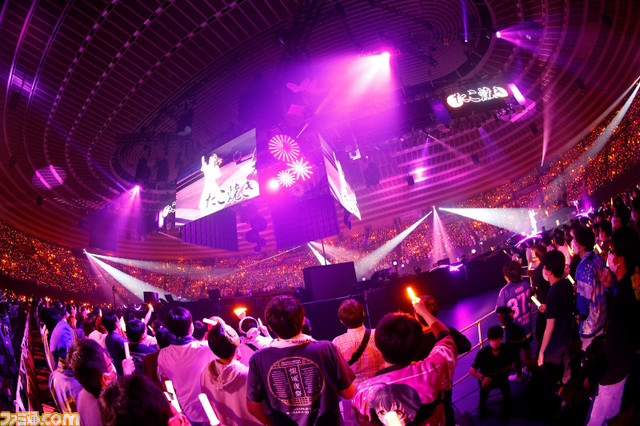 『アイマス シンデレラガールズ』“燿城夜祭 -かがやきよまつり-”2日目リポート。大阪出身アイドルが『あんきら!?狂騒曲』ならぬ『おおさか!?狂騒曲』を披露! 大阪らしいユニークな演出で最高の夜祭に