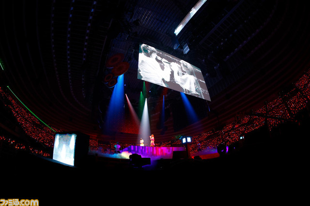 『アイマス シンデレラガールズ』“燿城夜祭 -かがやきよまつり-”2日目リポート。大阪出身アイドルが『あんきら!?狂騒曲』ならぬ『おおさか!?狂騒曲』を披露! 大阪らしいユニークな演出で最高の夜祭に