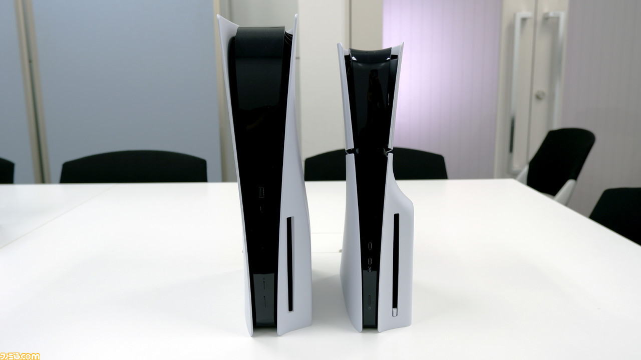 新型PS5比較まとめ。価格やサイズ、重さ、入出力端子の違い、ディスクドライブの取り外し方などを前モデルの写真と合わせてお届け