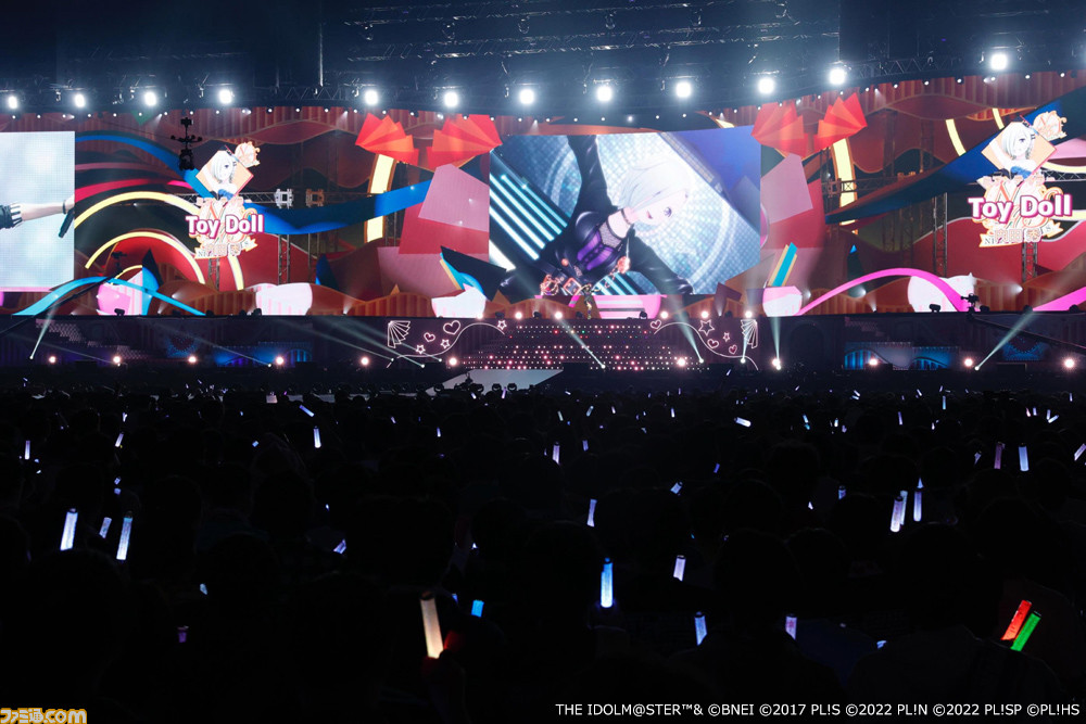 【動画あり】“異次元フェス”2日目リポート。『アイマス』による『スノハレ』、『ラブライブ!』による『マスピ』など、まさに異次元のコラボに大熱狂